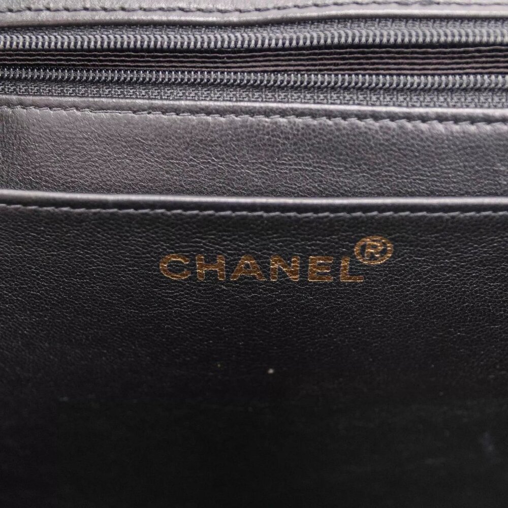 Authentic CHANEL 2.55 Vintage Black Quilted Leather 2.55 handbag - Picture 14 of 15